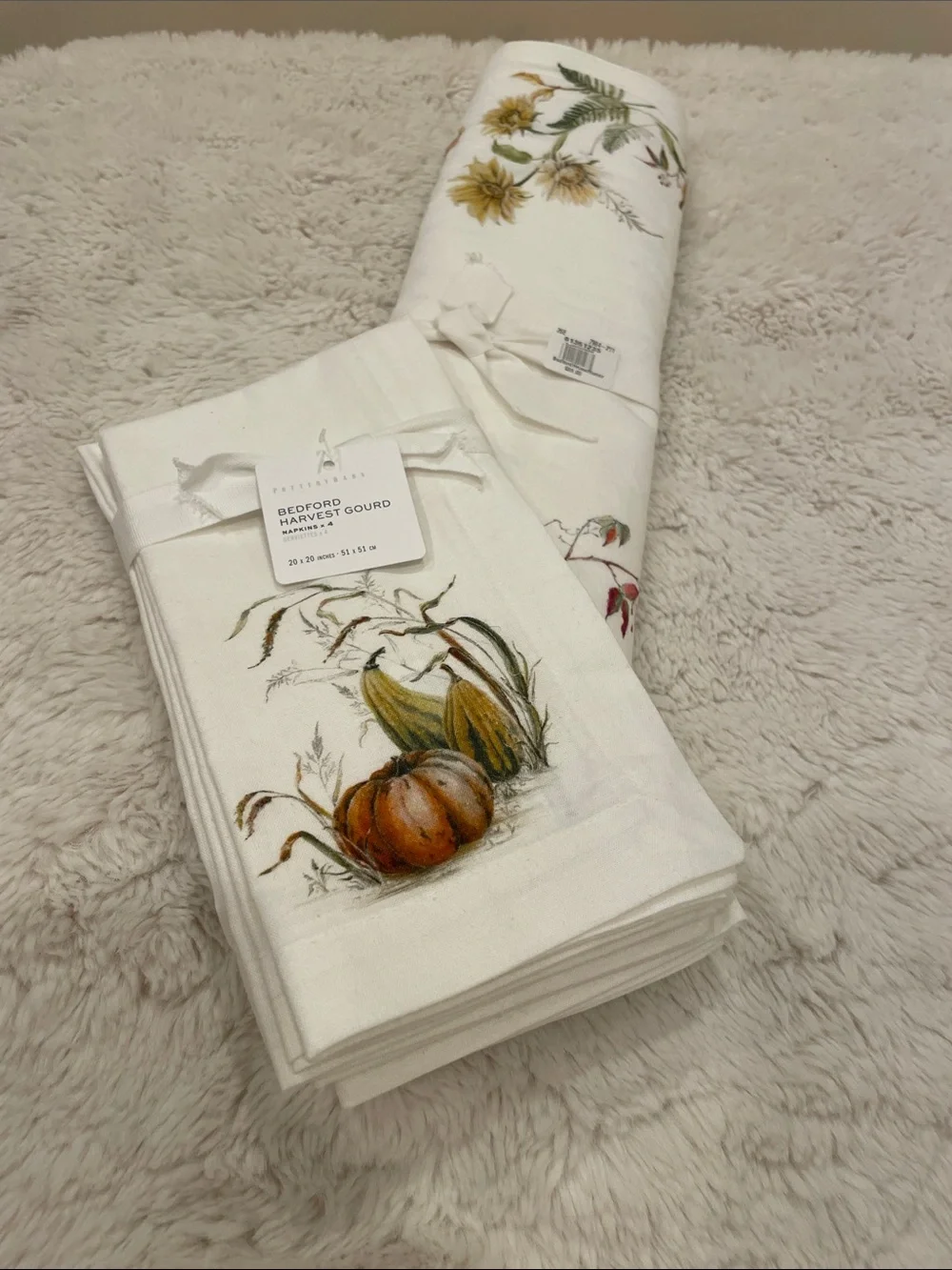 POTTERY BARN “BEDFORD HARVEST” TABLE RUNNER *SIZE: 18”X108” *4 NAPKINS *NWT 138.